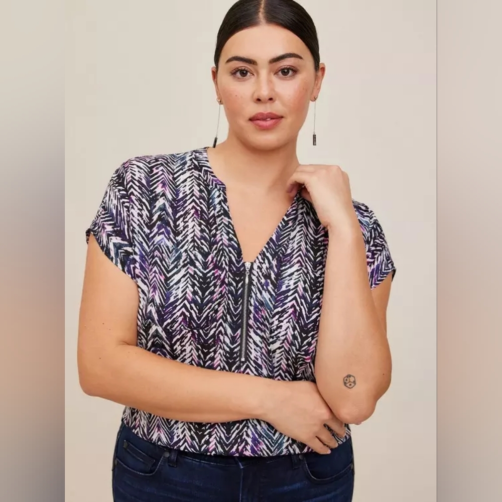 Torrid Chevron Print Georgette Zip-Front Dolman Blouse Plus Size 2x